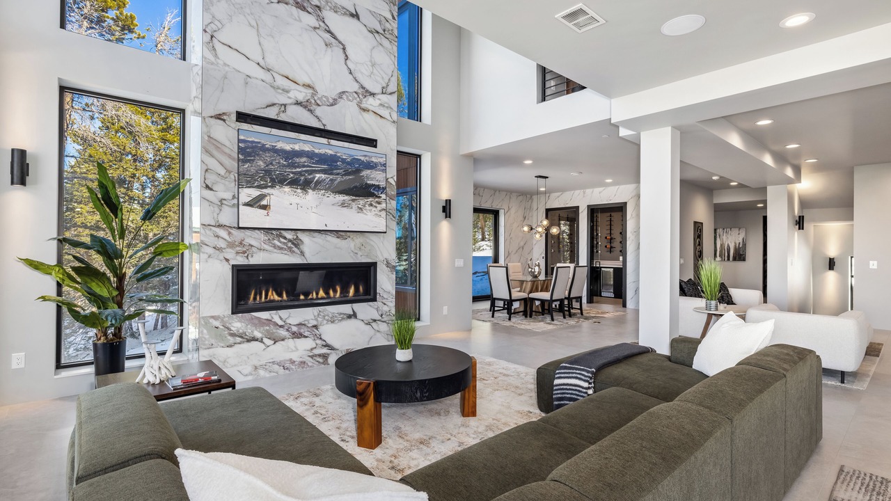 Photo of Livingroom in Baldy Mountain