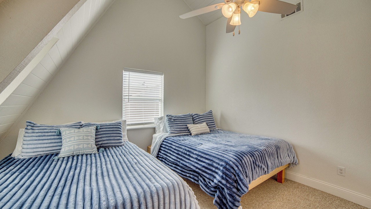 Photo of Bedroom in Lake Whitney