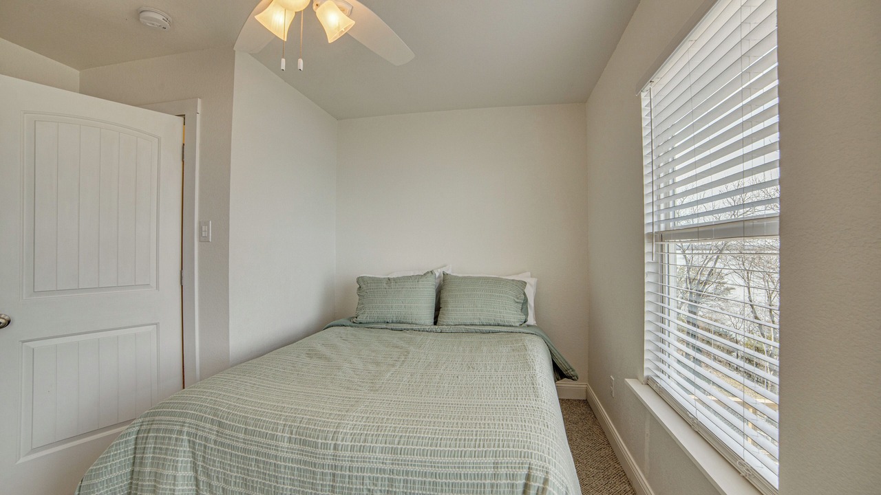 Photo of Bedroom in Lake Whitney