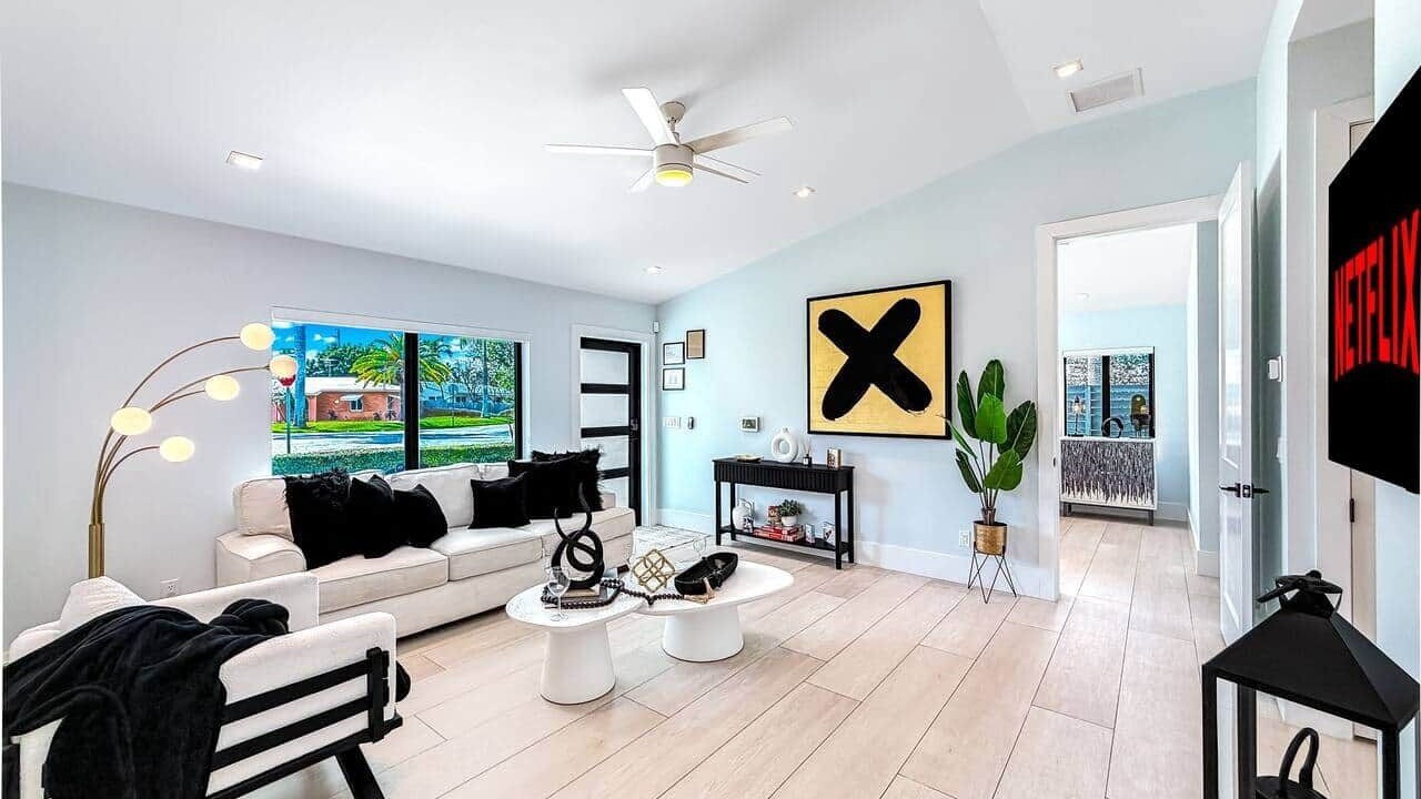 Photo of Livingroom in North Andrews Gardens