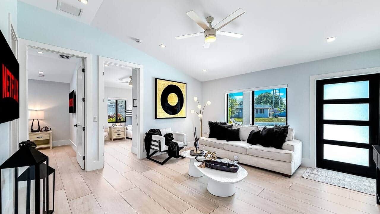 Photo of Livingroom in North Andrews Gardens