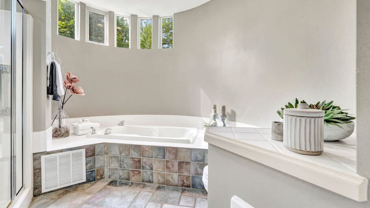 Photo of Bathroom in Zenda