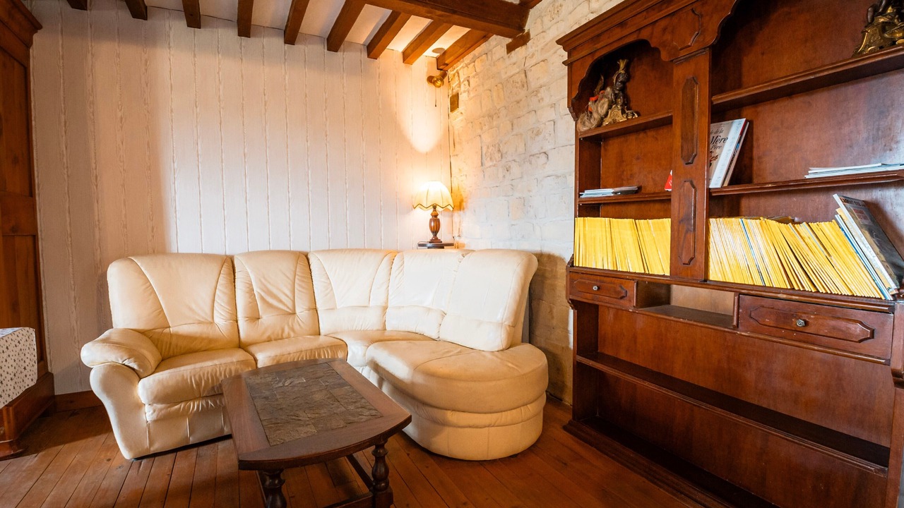 Photo of Livingroom in Coulombs