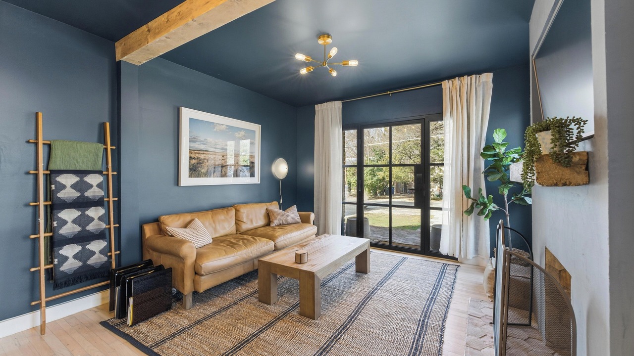 Photo of Livingroom in Little Forest Hills