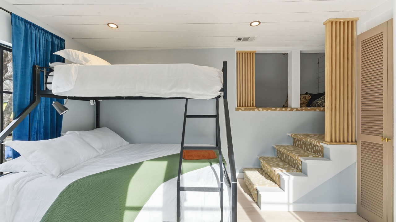 Photo of Bedroom in Little Forest Hills