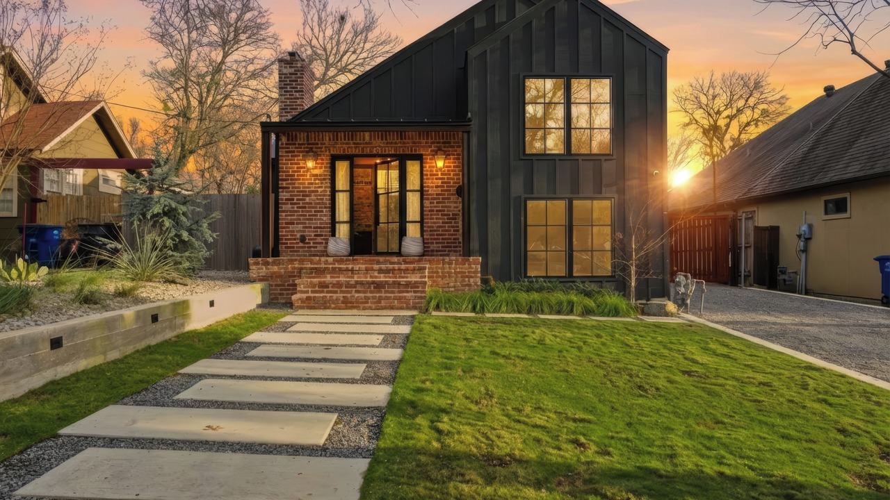 Photo of Outdoor in Little Forest Hills