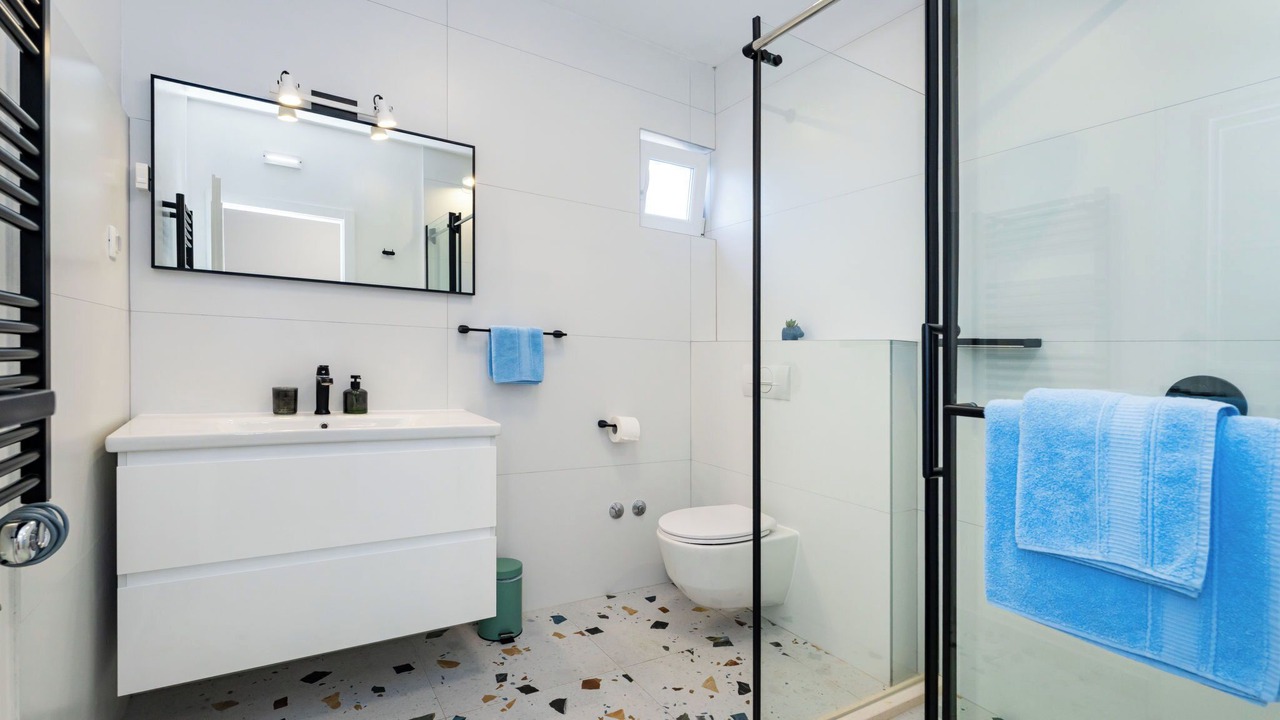 Photo of Bathroom in Peracko Blato