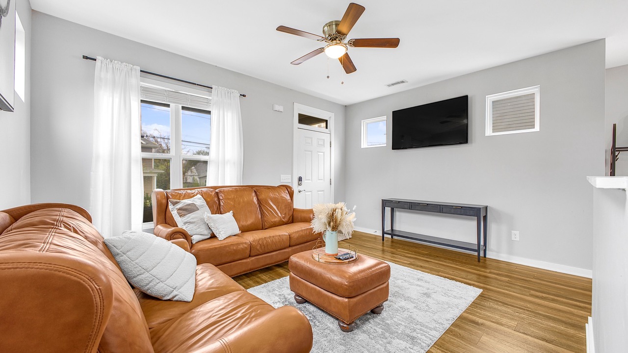 Photo of Livingroom in North Nashville
