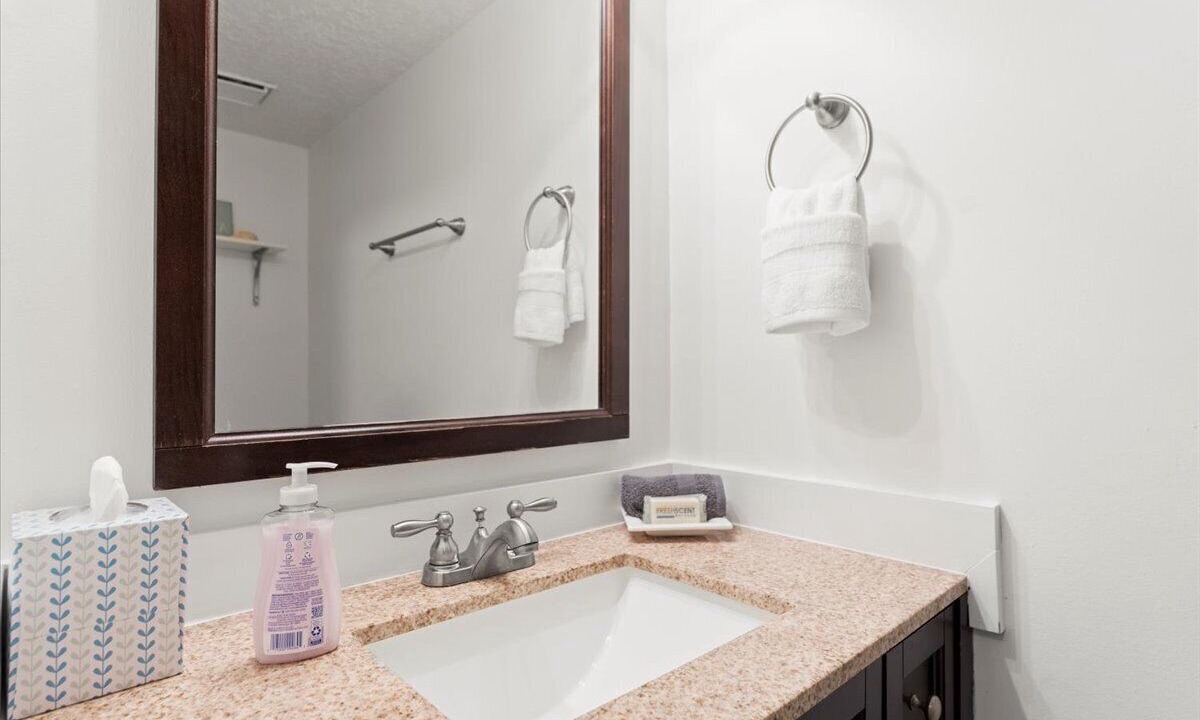 Photo of Bathroom in Palm Harbor