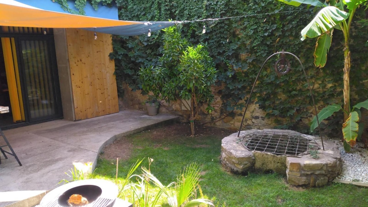 Photo of Patio Balcony in Pouzolles