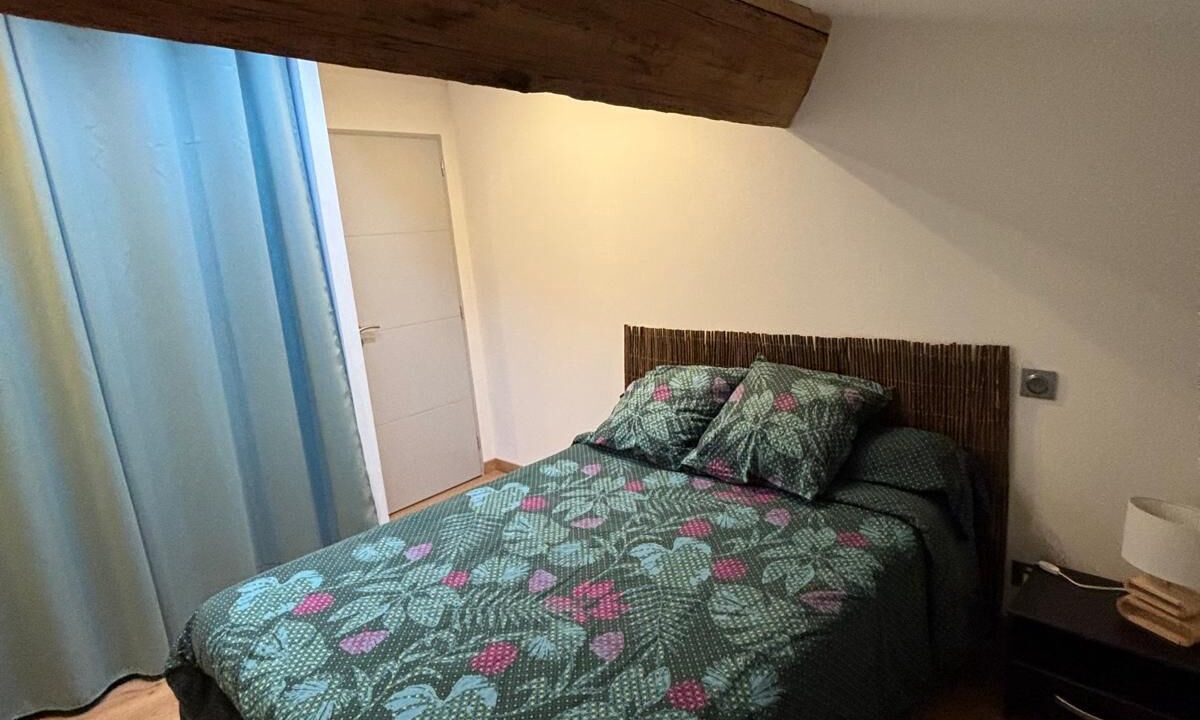 Photo of Bedroom in Pouzolles