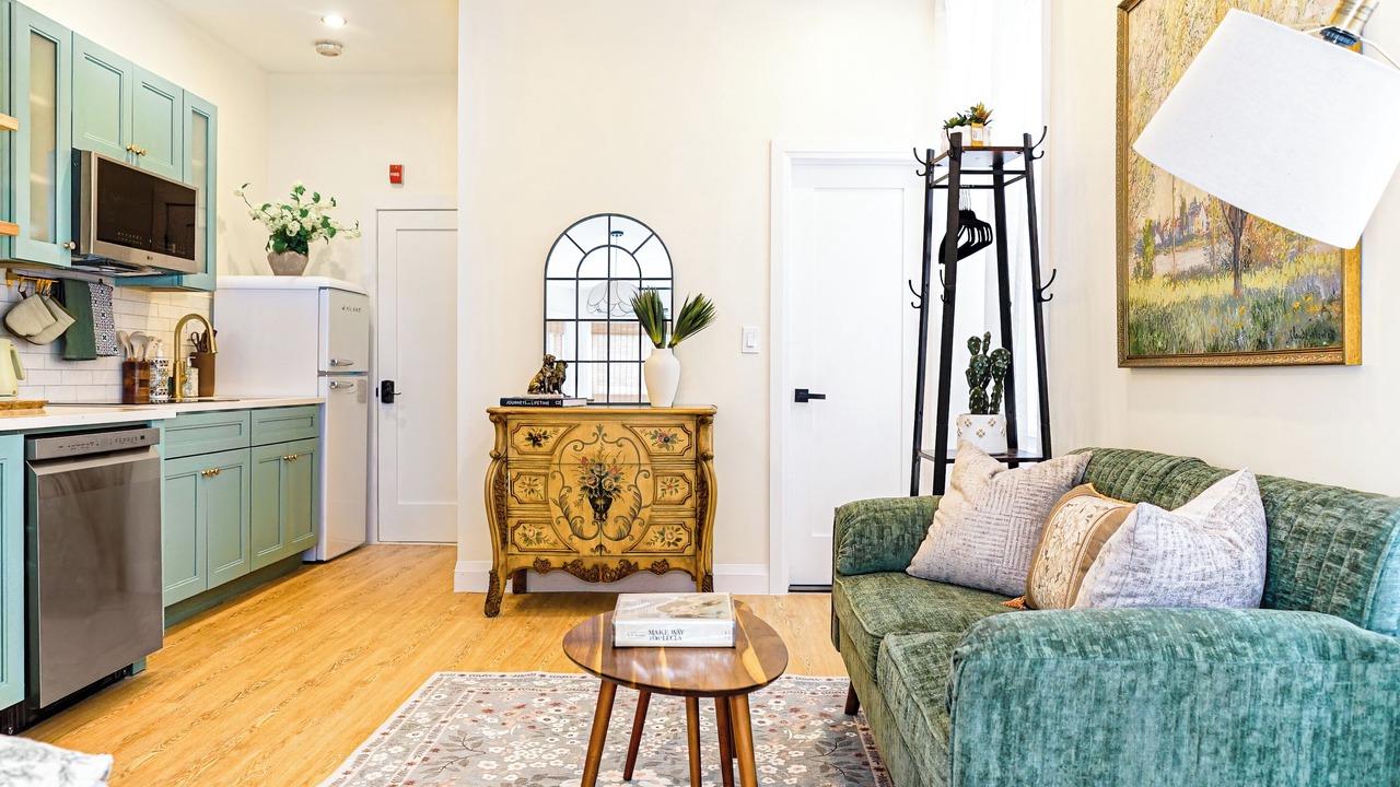 Photo of Livingroom in Logan Square
