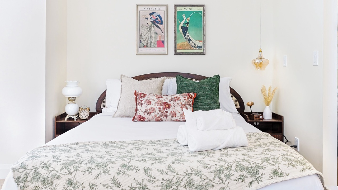 Photo of Bedroom in Logan Square
