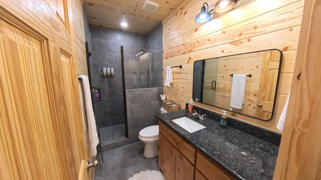 Photo of Bathroom in Calera
