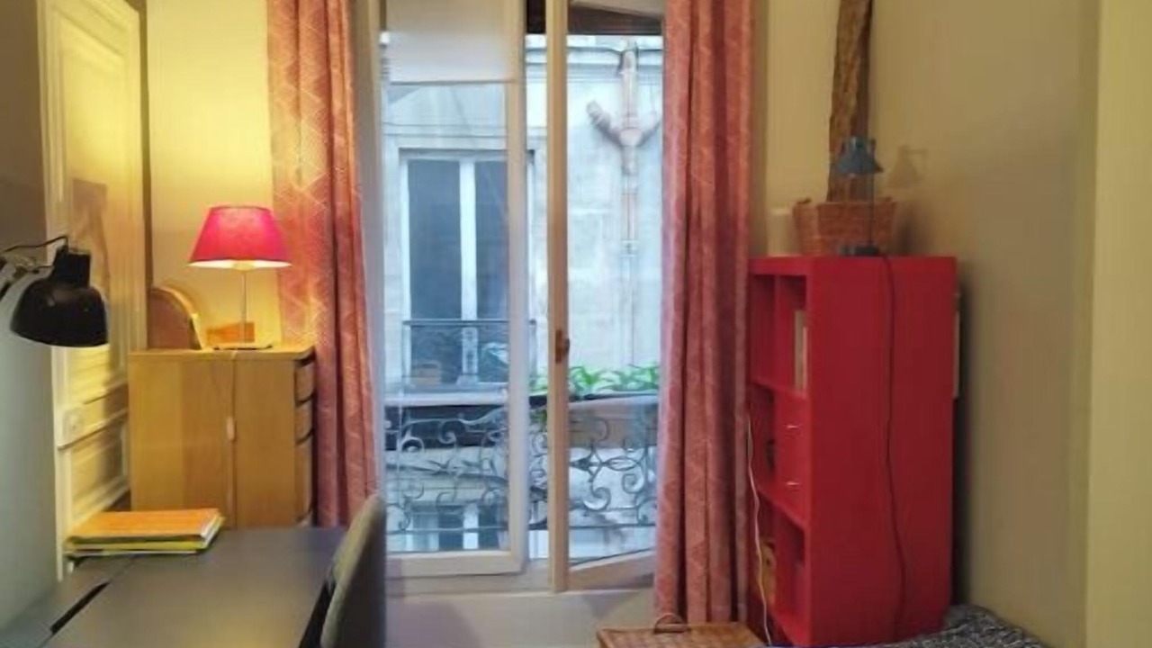 Photo of Bedroom in Pigalle