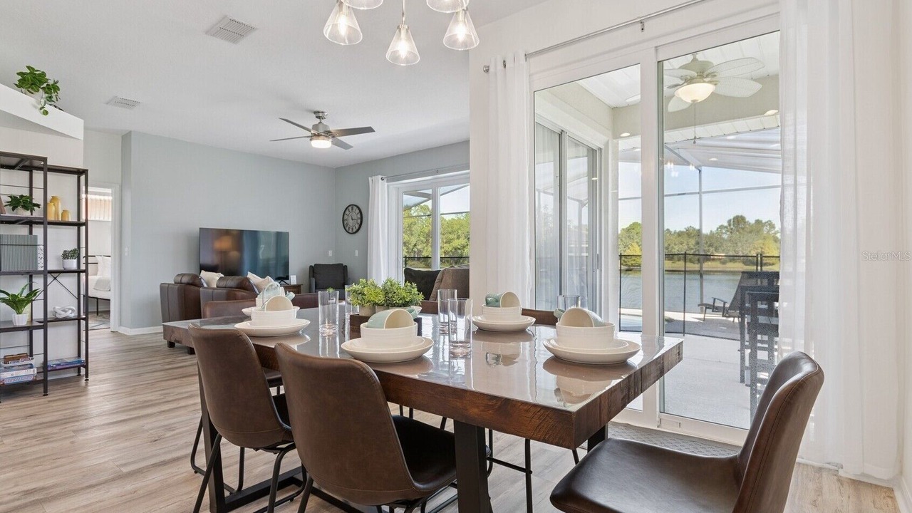 Photo of Bedroom in Sunset Lakes