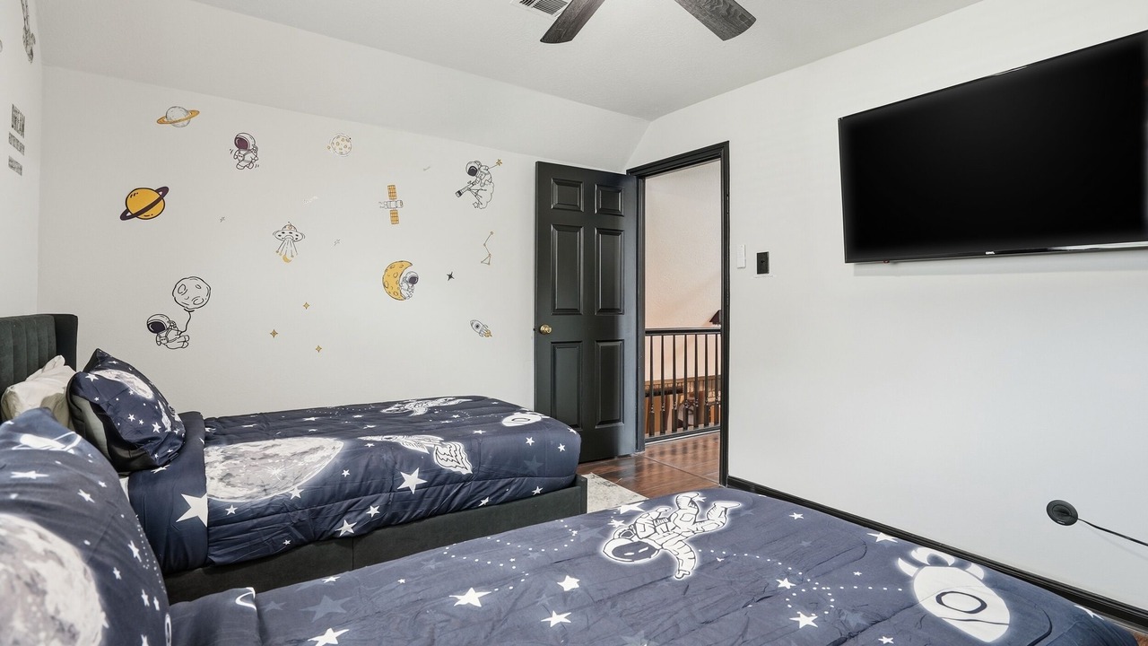 Photo of Bedroom in Jersey Village
