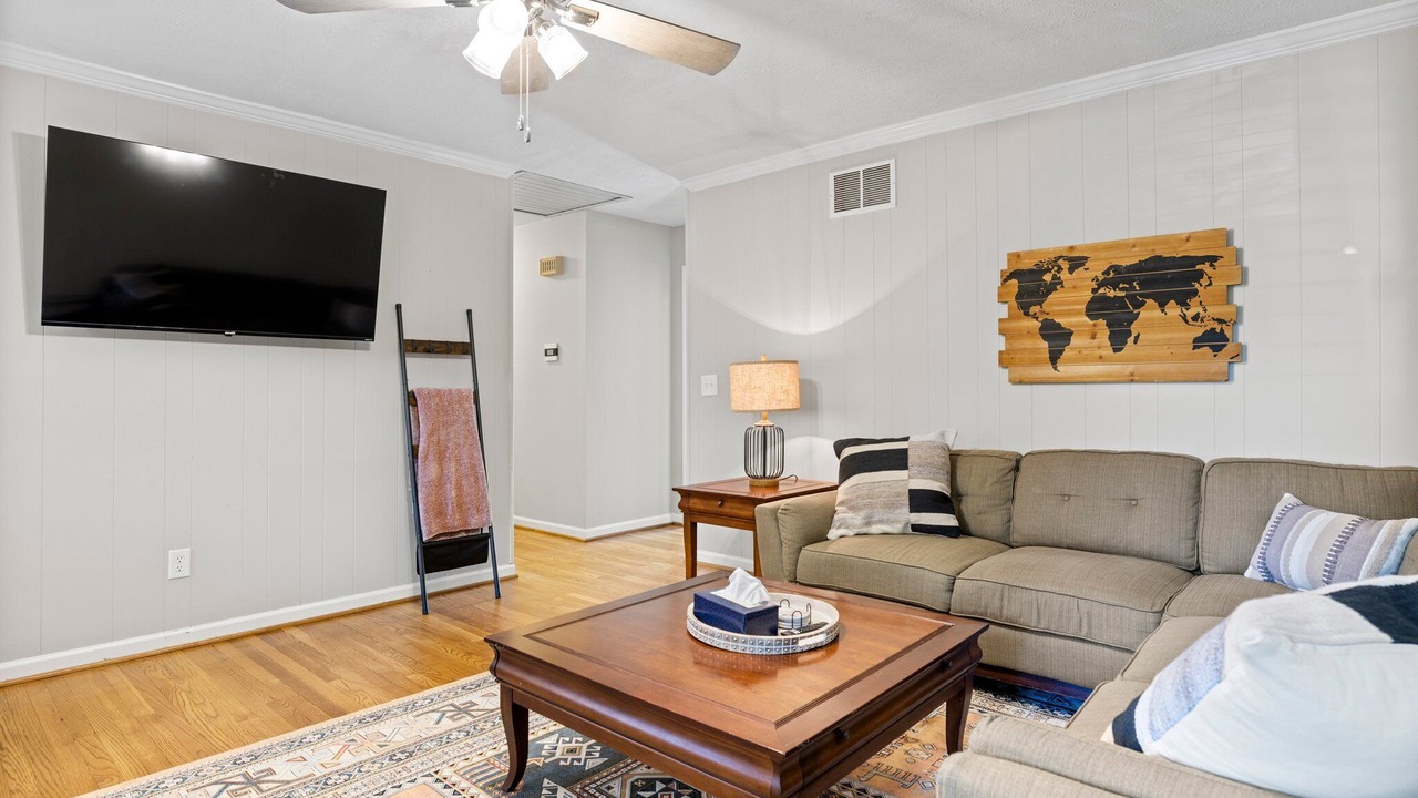 Photo of Livingroom in Greensboro