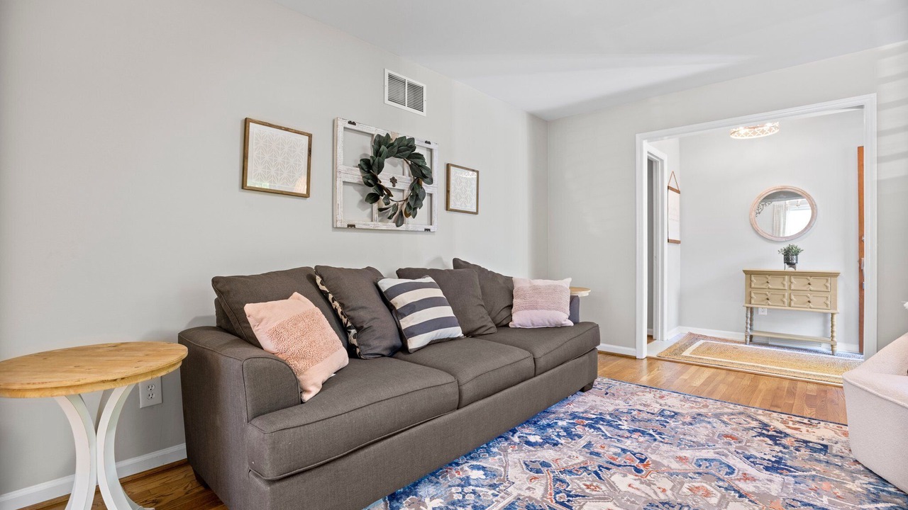 Photo of Livingroom in Greensboro