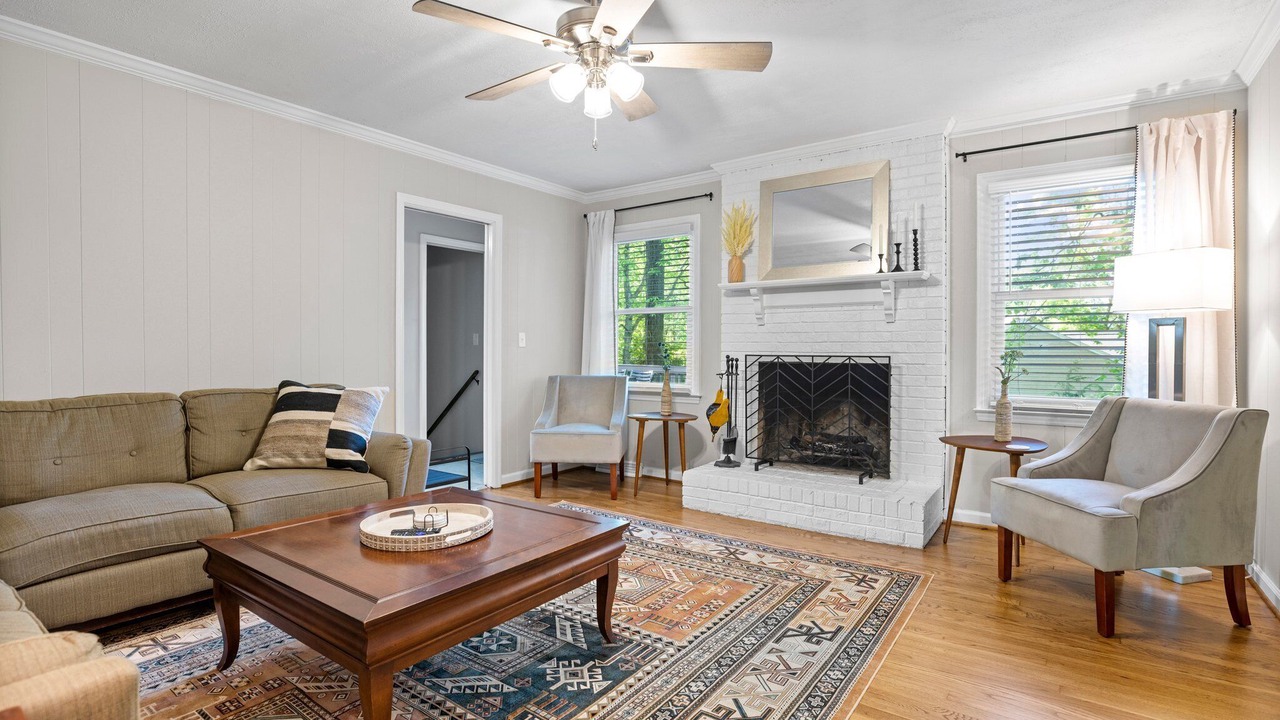 Photo of Livingroom in Greensboro