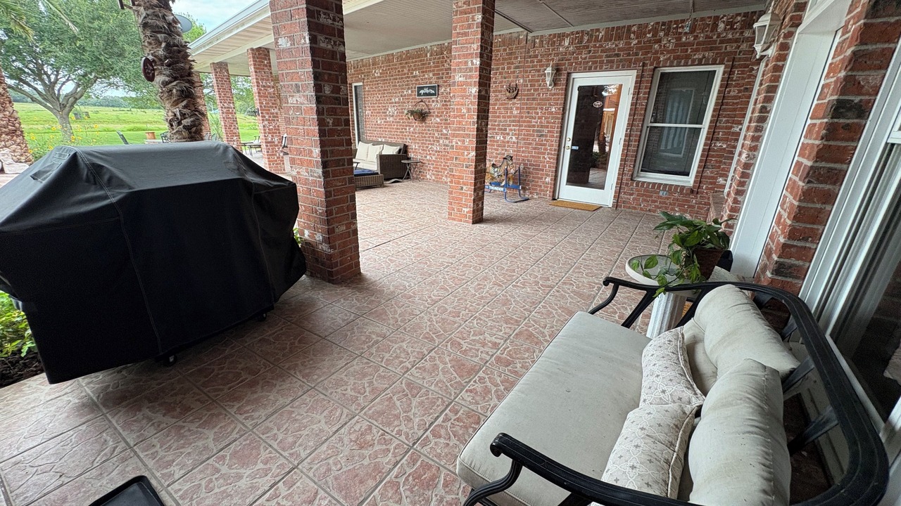 Photo of Patio Balcony in Yoakum