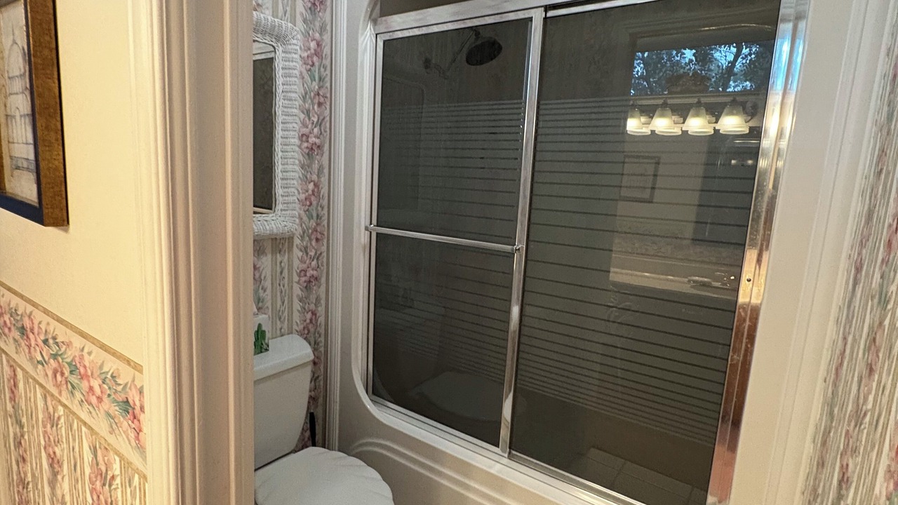 Photo of Bathroom in Yoakum