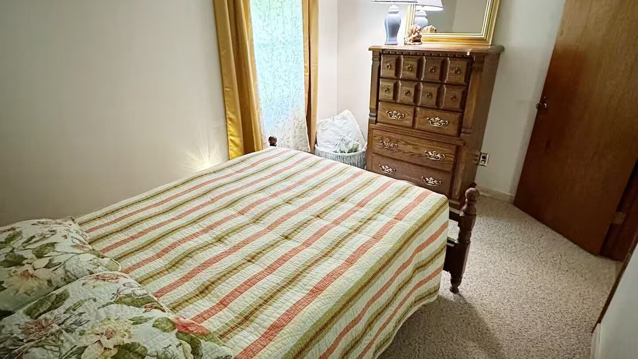 Photo of Bedroom in Bean Station