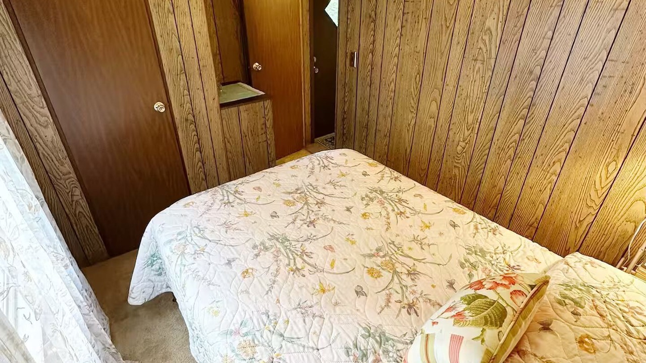 Photo of Bedroom in Bean Station