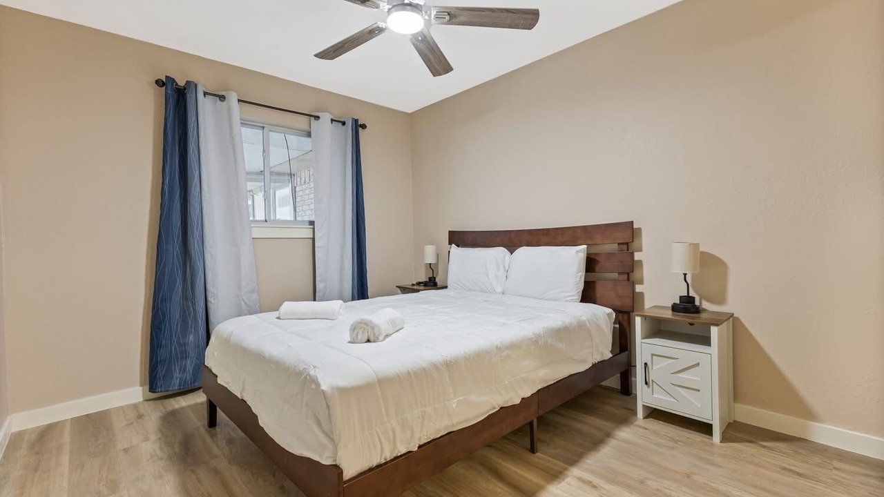 Photo of Bedroom in South Side