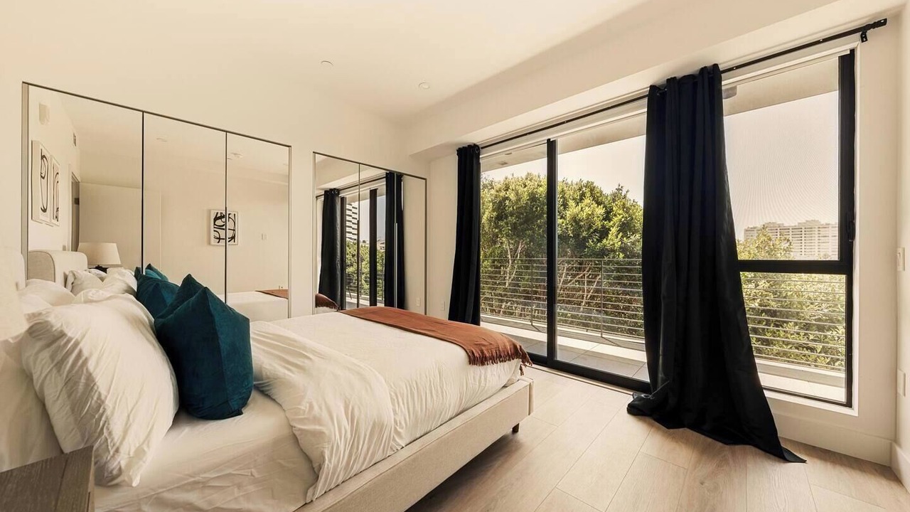 Photo of Bedroom in Downtown