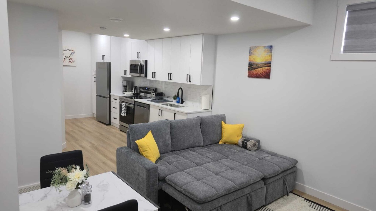 Photo of Livingroom in Airdrie