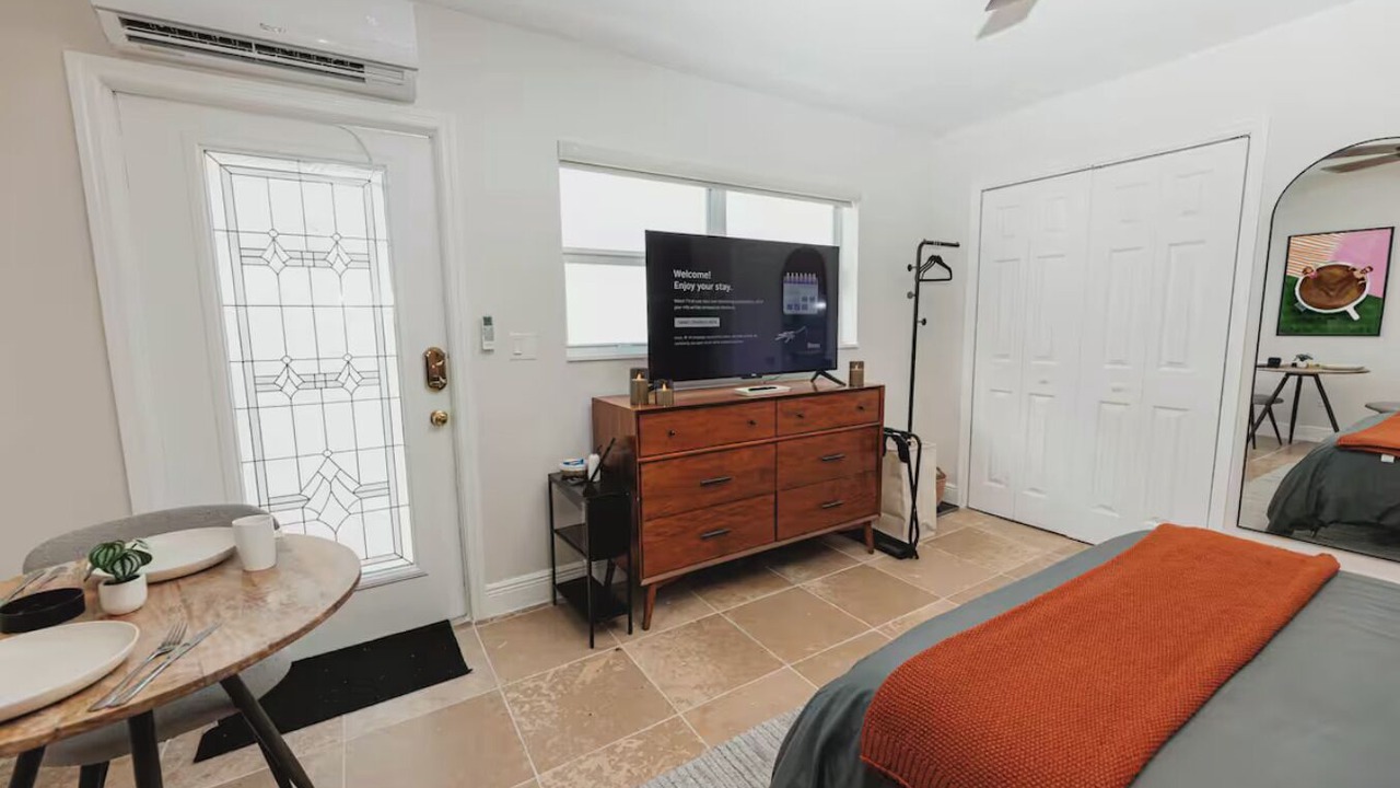 Photo of Bedroom in Coral Way