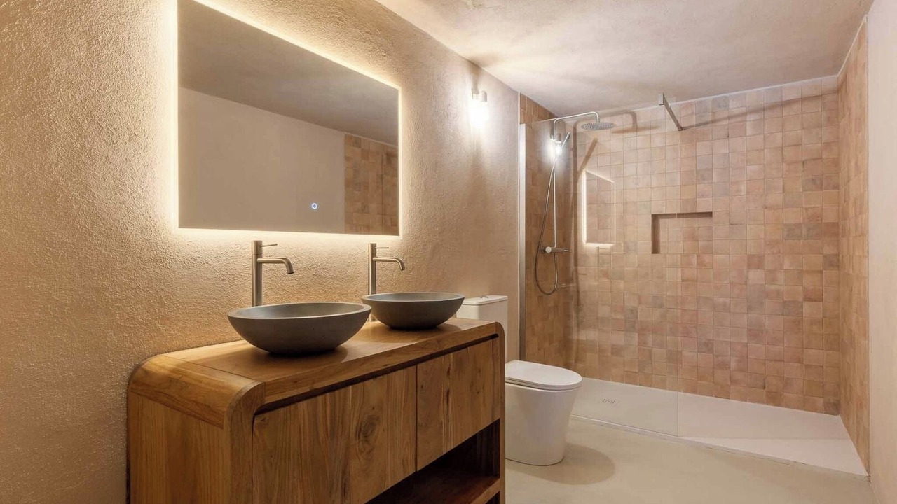 Photo of Bathroom in El Cabanyal
