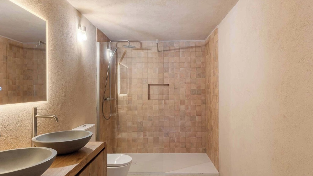 Photo of Bathroom in El Cabanyal