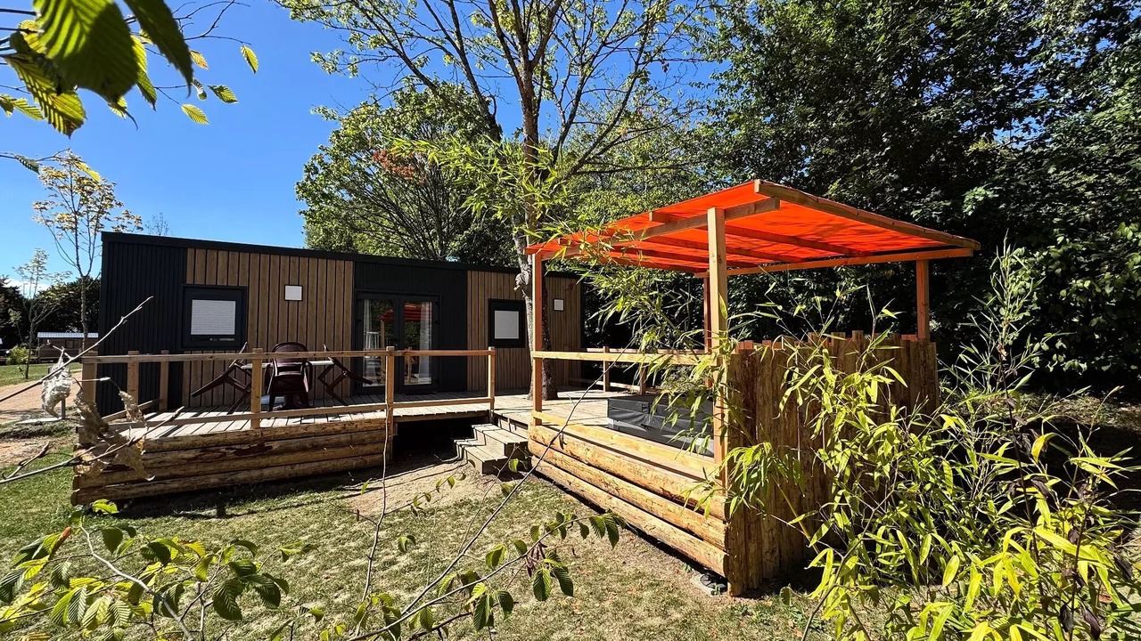 Photo of Patio Balcony in Saint-Martin-du-Vieux-Belleme