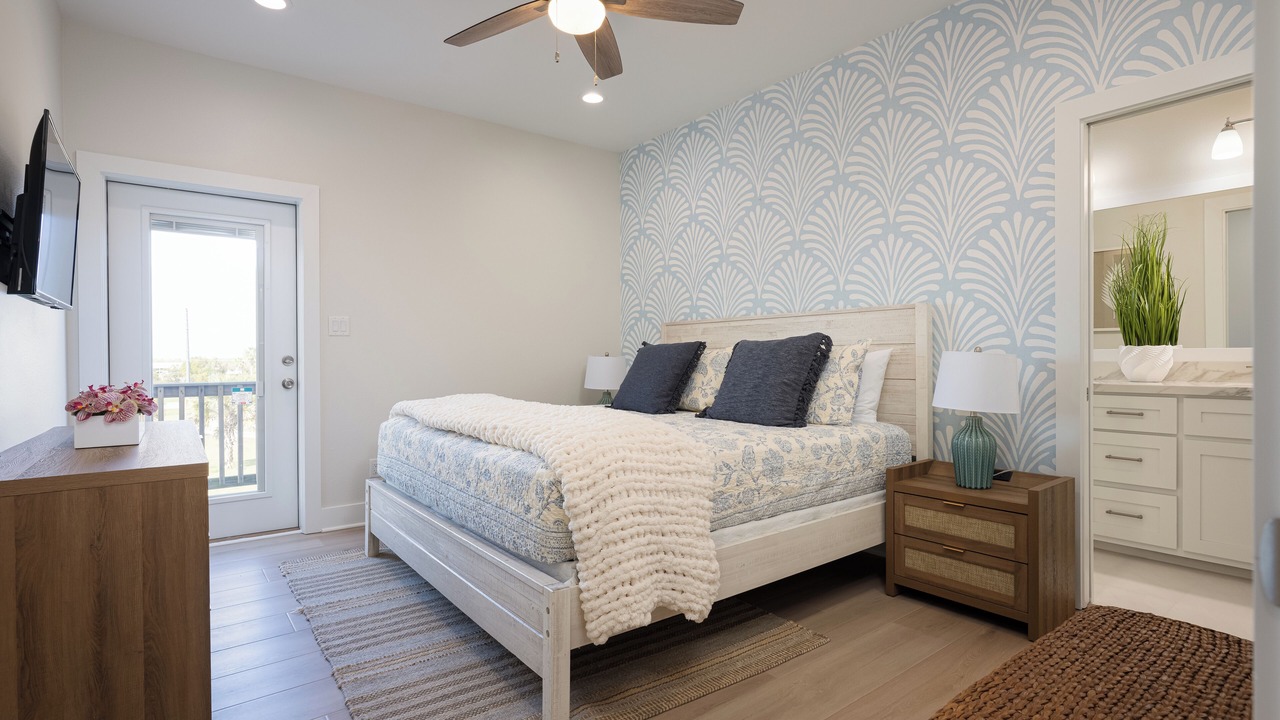 Photo of Bedroom in Port Bolivar