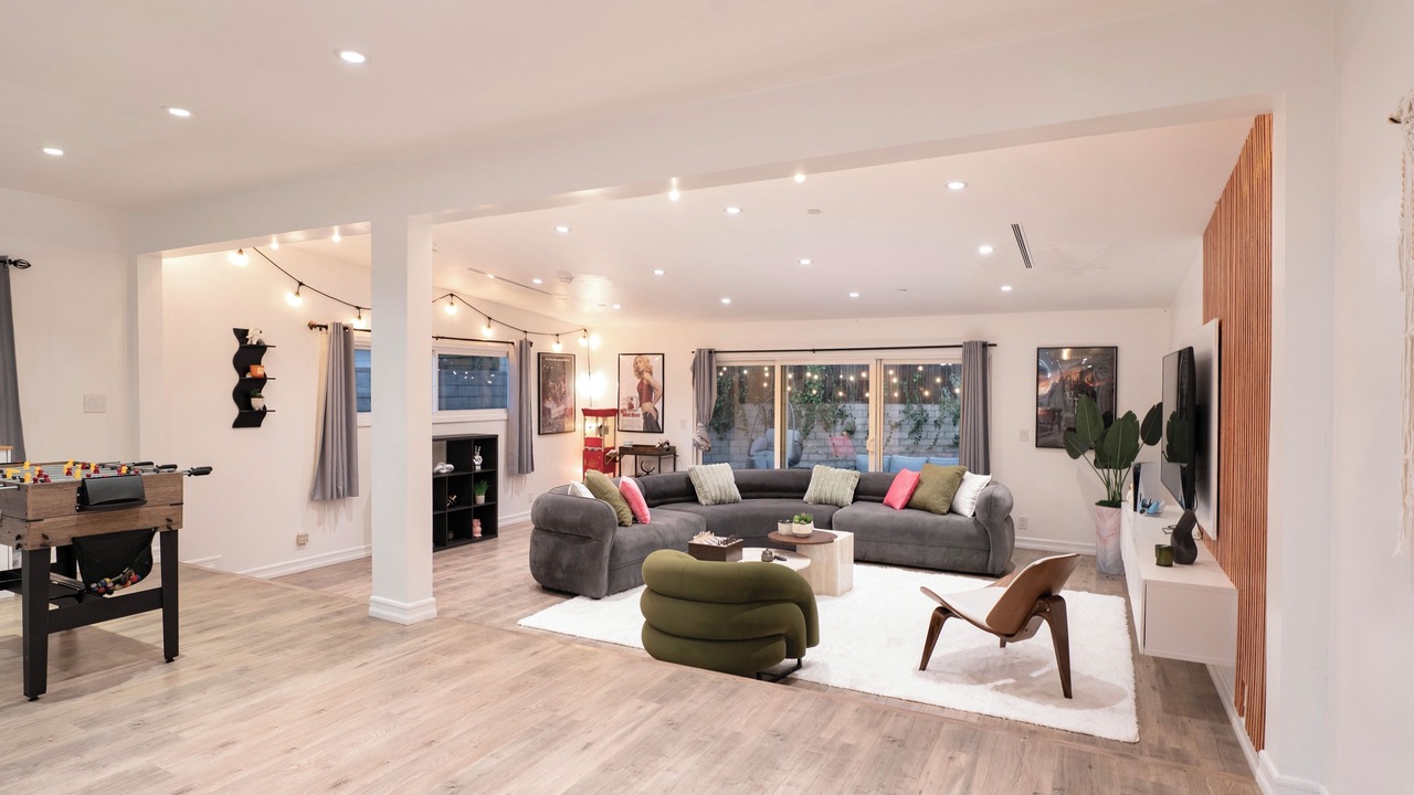 Photo of Bedroom in Burbank