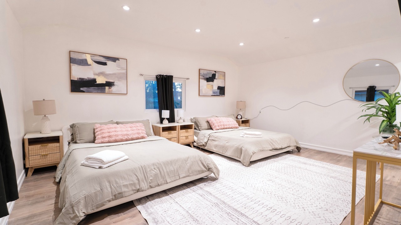 Photo of Bedroom in Burbank