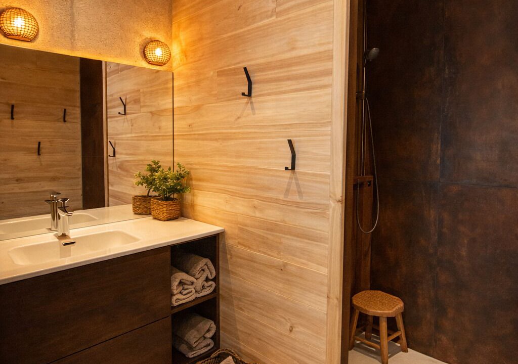 Photo of Bathroom in Mostuejouls