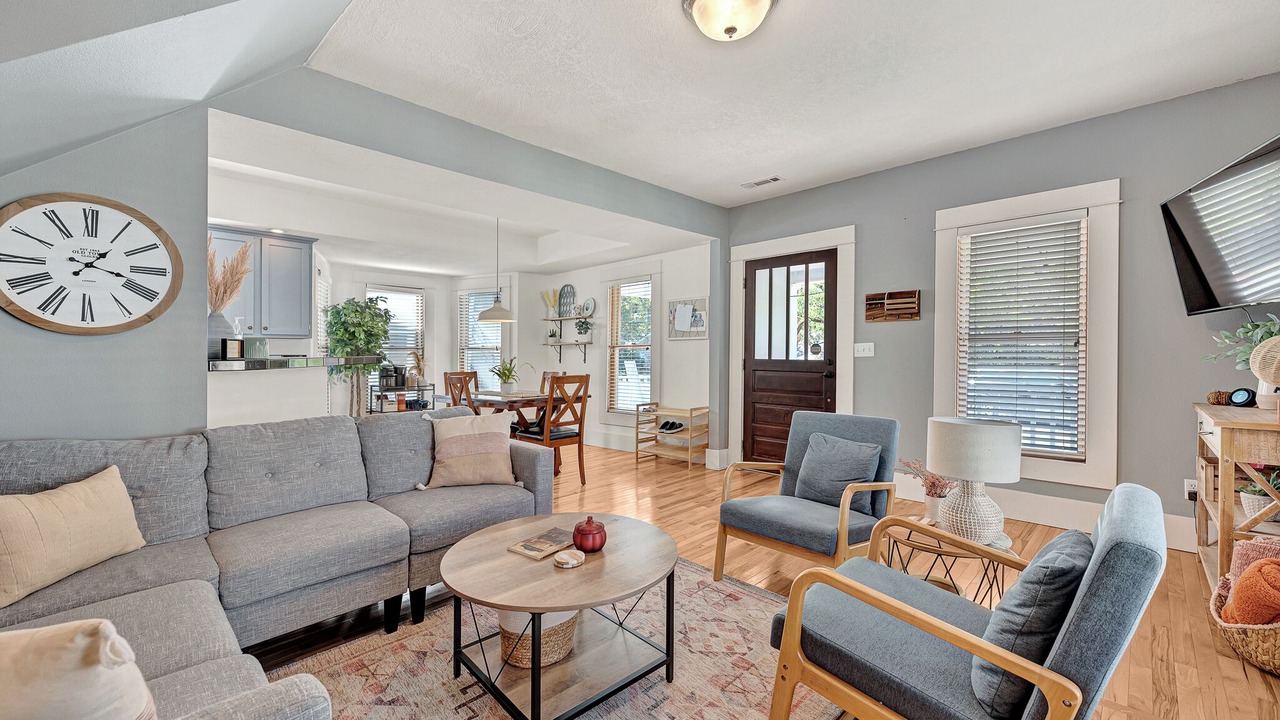 Photo of Livingroom in Siloam Springs