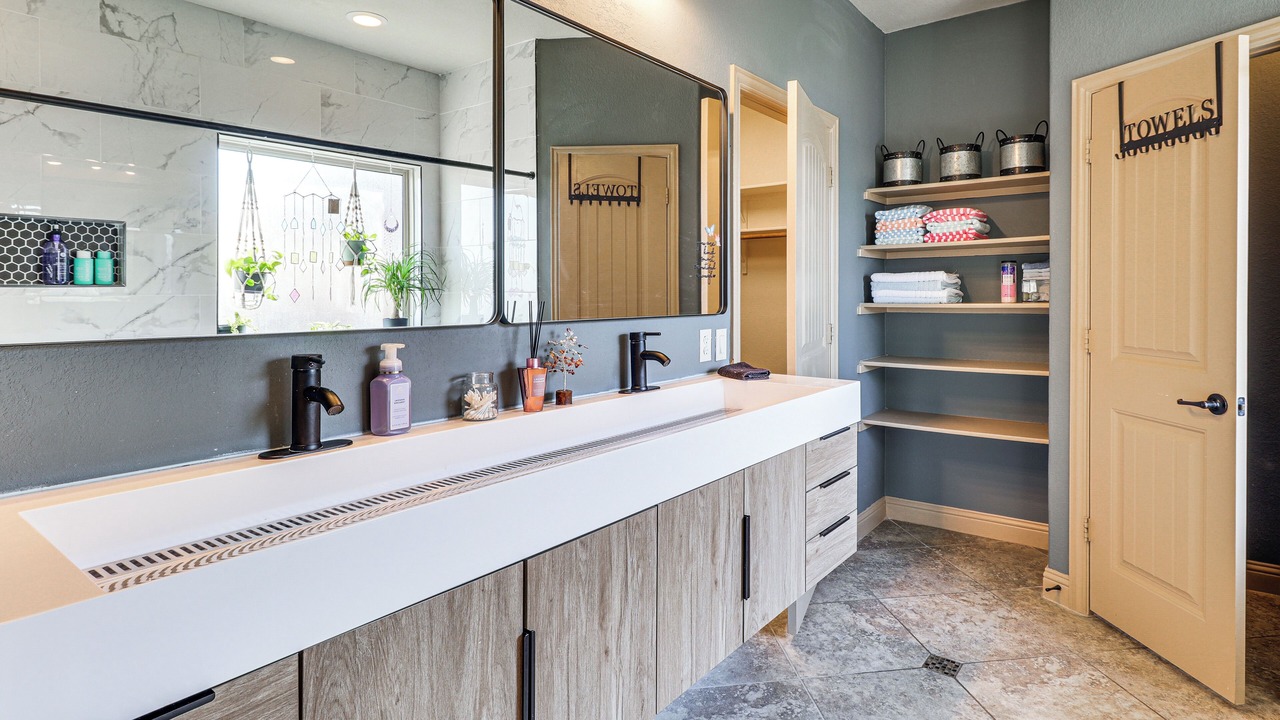 Photo of Bathroom in Berdoll Farms