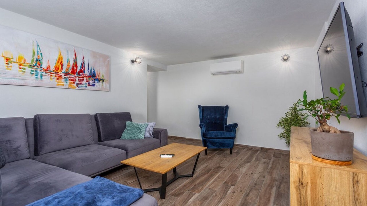 Photo of Livingroom in Smrika