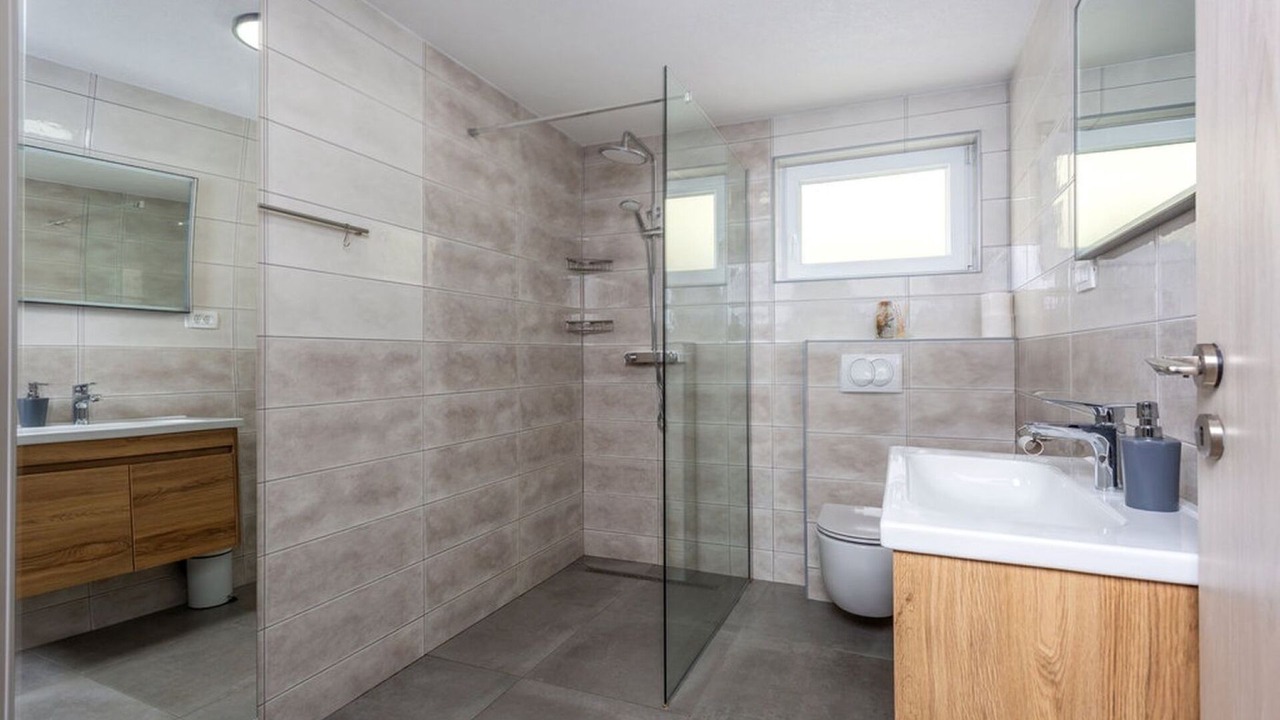 Photo of Bathroom in Smrika