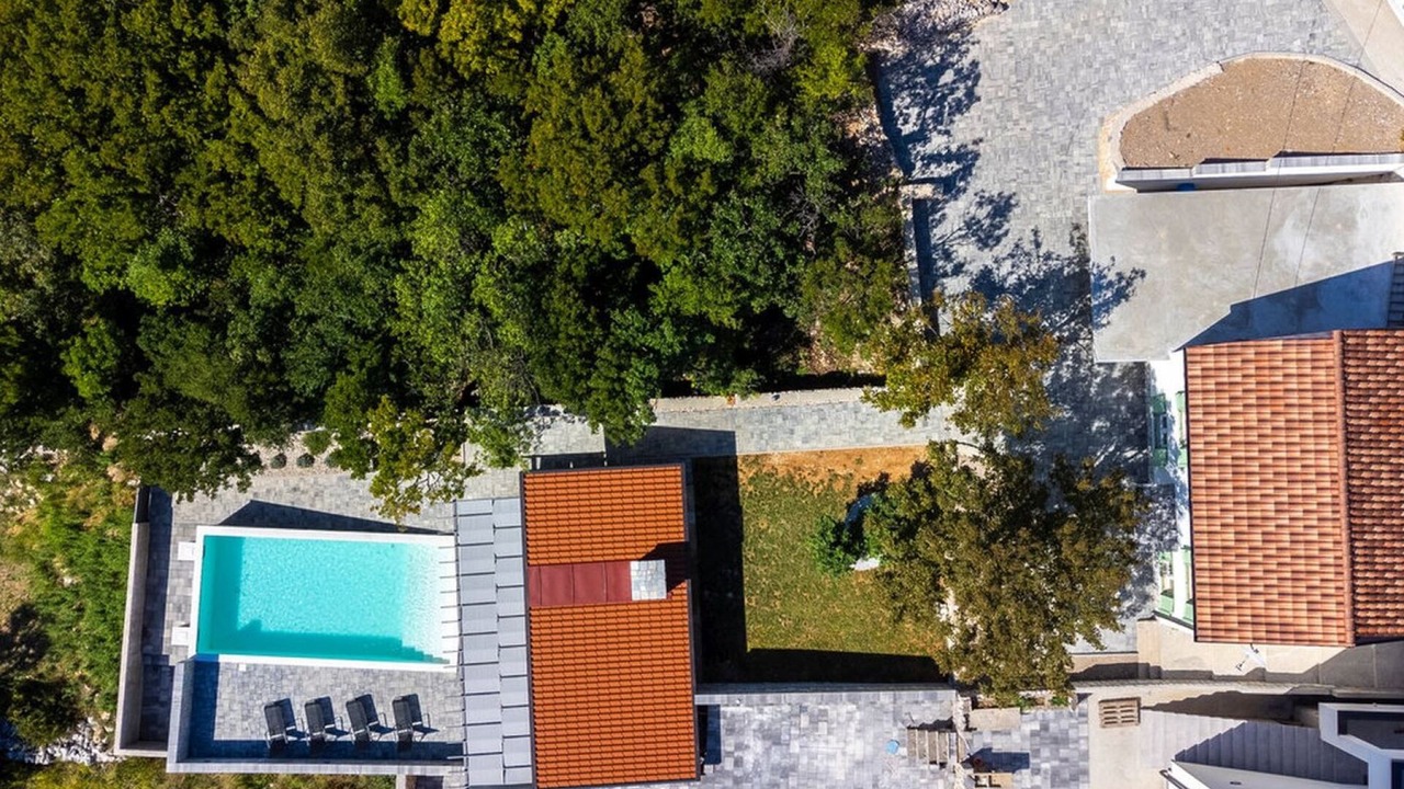 Photo of Outdoor in Smrika