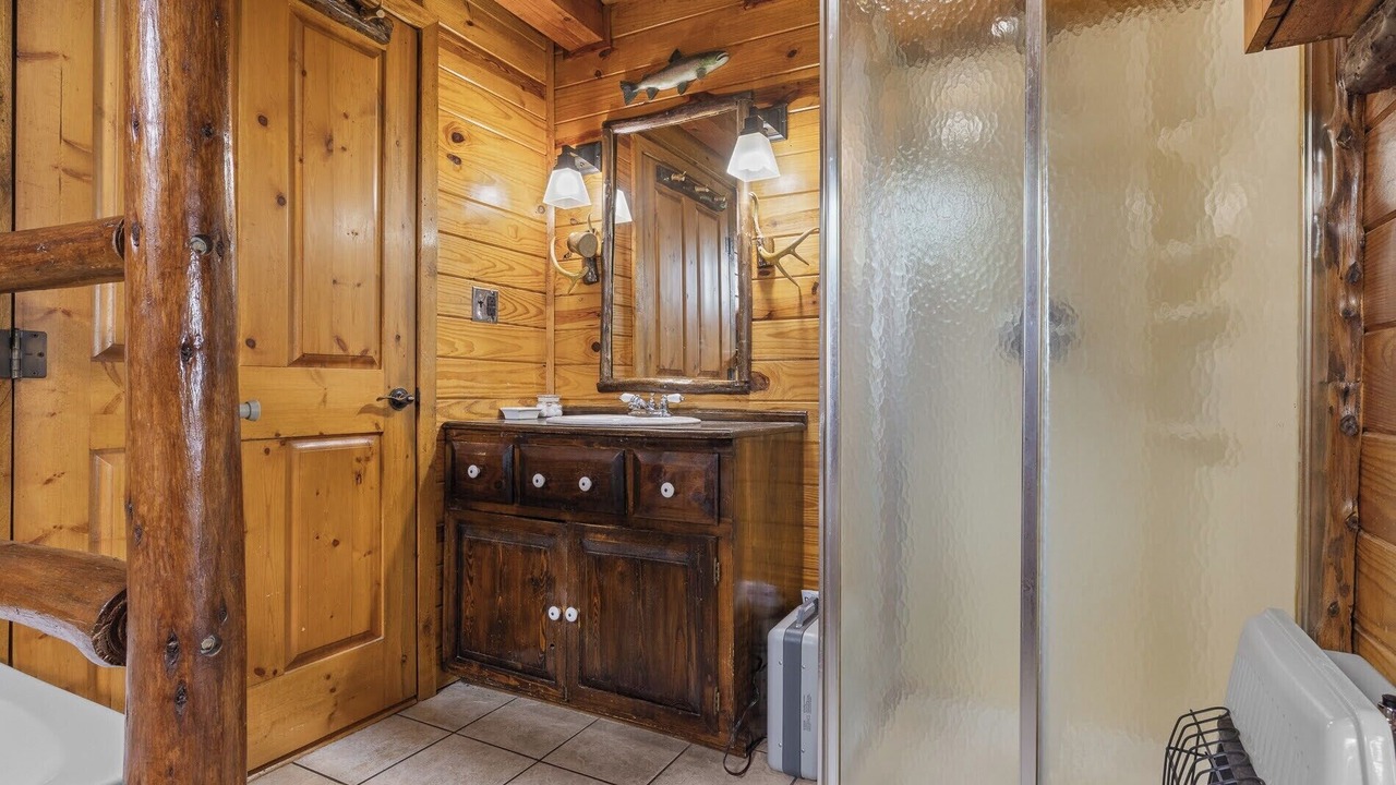 Photo of Bathroom in Jasper