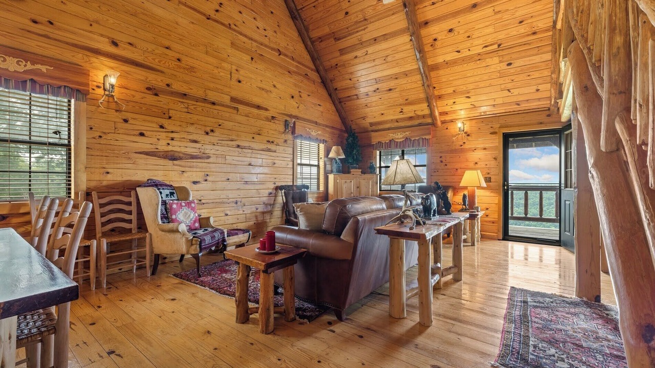 Photo of Livingroom in Jasper