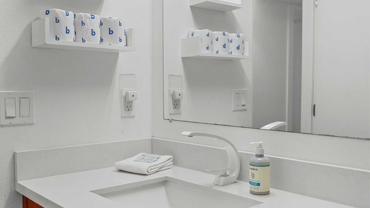 Photo of Bathroom in Adelma Beach
