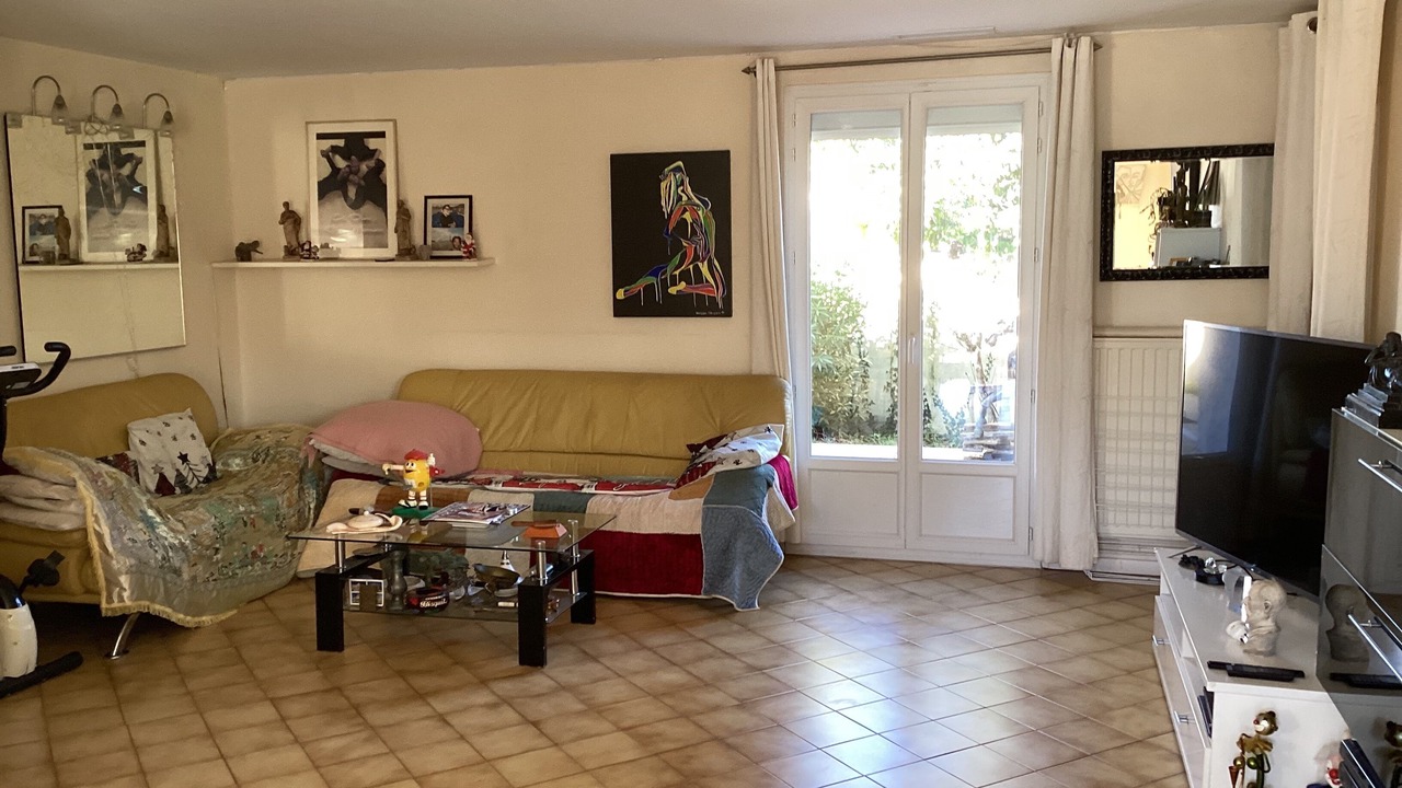 Photo of Livingroom in La Salvetat-Saint-Gilles