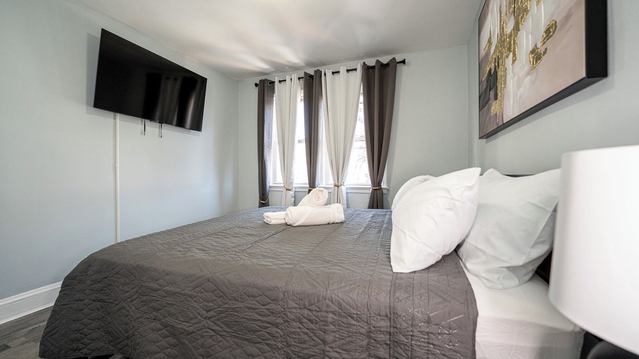 Photo of Bedroom in North Bergen