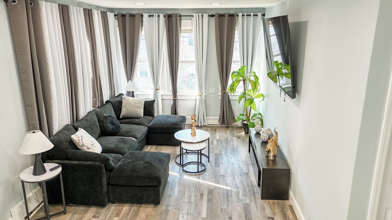 Photo of Livingroom in North Bergen
